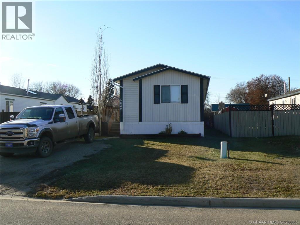 5826 49 Street, High Prairie, Alberta