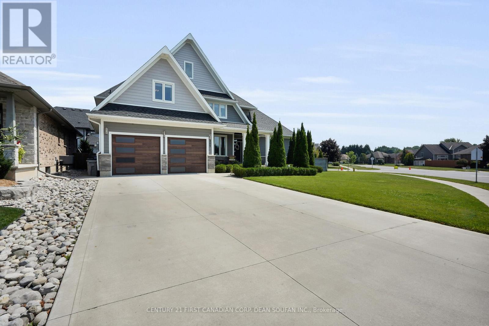 405 Darcy Drive, Strathroy-Caradoc, Ontario  N7G 0A4 - Photo 3 - X12739532