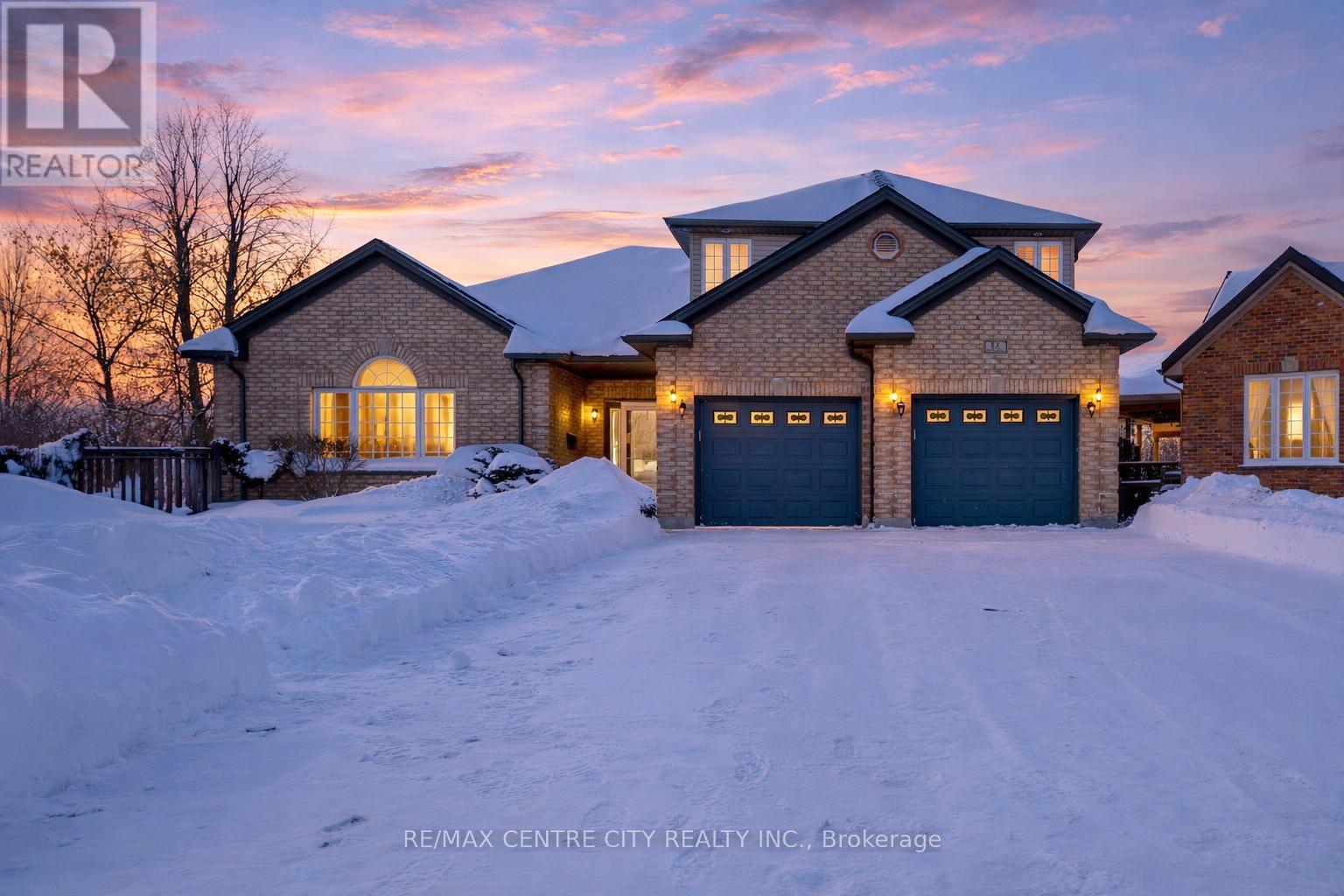 12 Prespa Court, St. Thomas, Ontario  N5R 0A8 - Photo 1 - X12739534