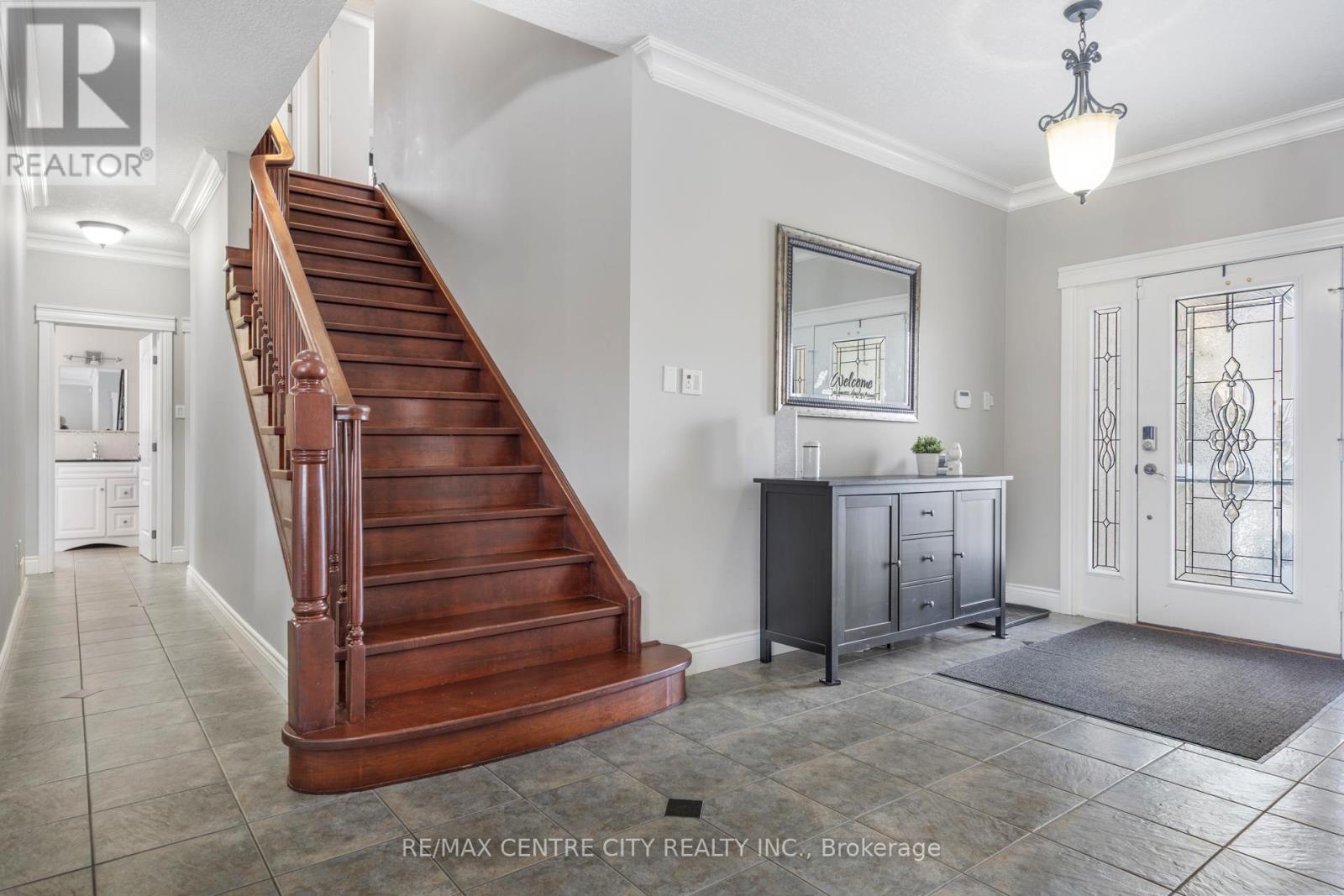 12 Prespa Court, St. Thomas, Ontario  N5R 0A8 - Photo 5 - X12739534