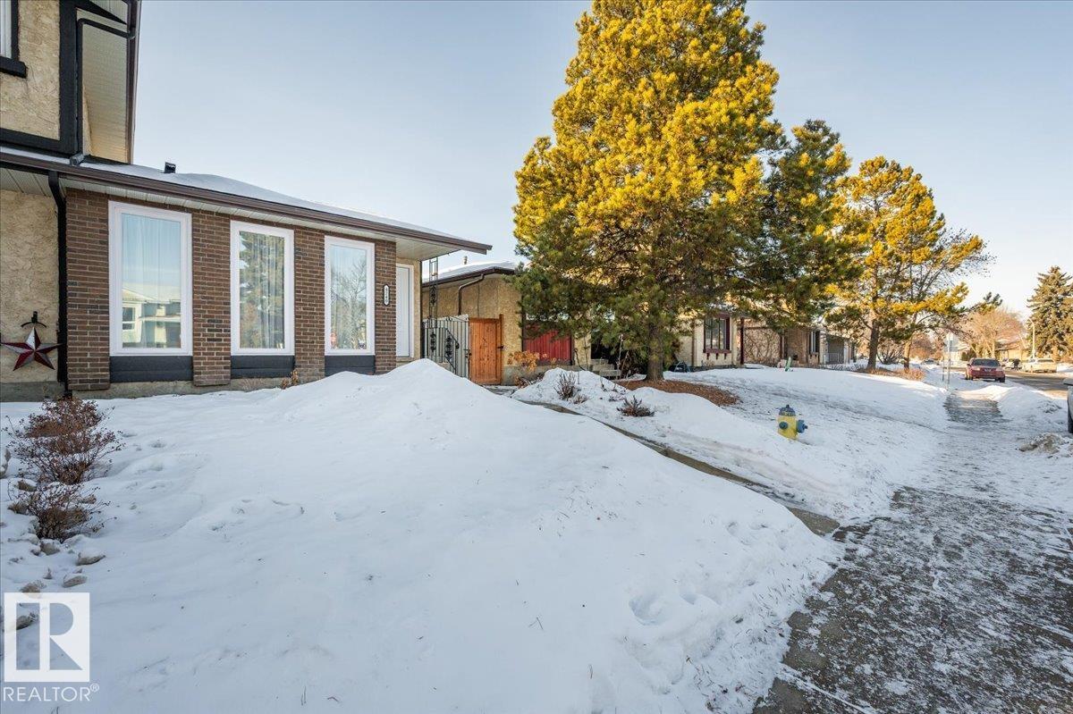 4240 38 St Nw Nw, Edmonton, Alberta  T6L 4K4 - Photo 4 - E4471461