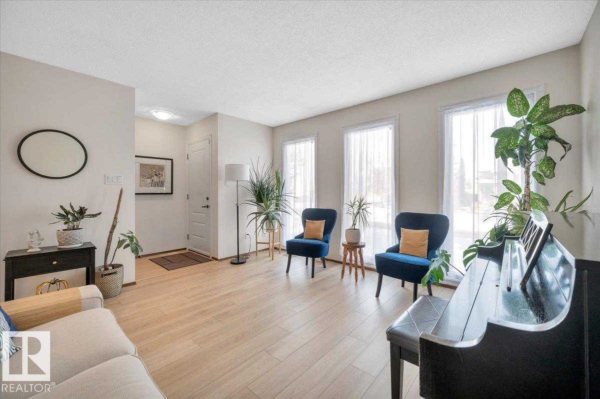 4240 38 St Nw Nw, Edmonton, Alberta  T6L 4K4 - Photo 13 - E4471461