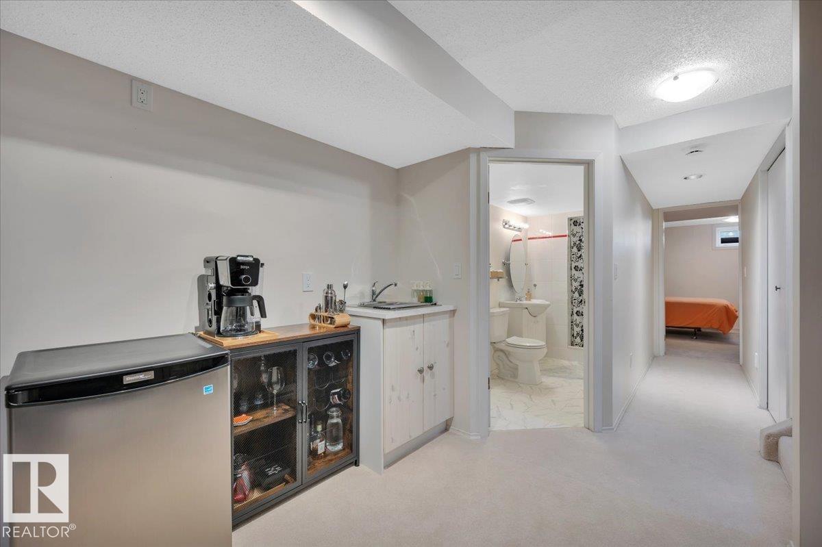 4240 38 St Nw Nw, Edmonton, Alberta  T6L 4K4 - Photo 36 - E4471461