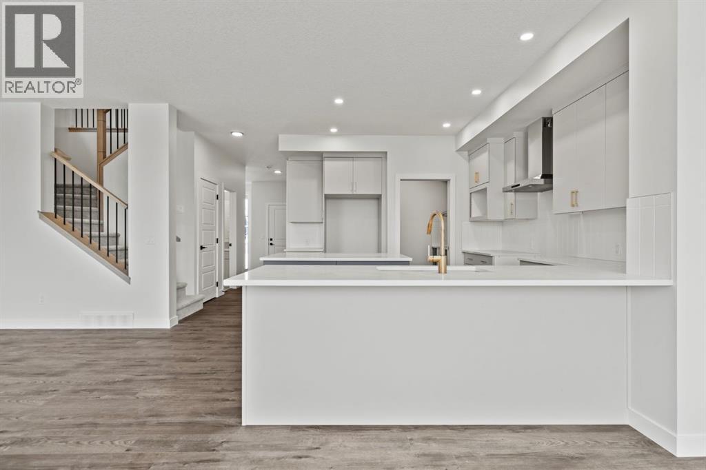 2220 Lancaster Heights Se, Airdrie, Alberta  T4A 3R1 - Photo 2 - A2282200