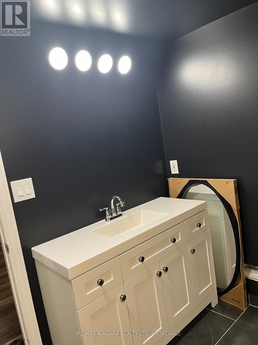 Lower - 7701 Cortina Crescent, Niagara Falls, Ontario  L2H 3B4 - Photo 10 - X12419032