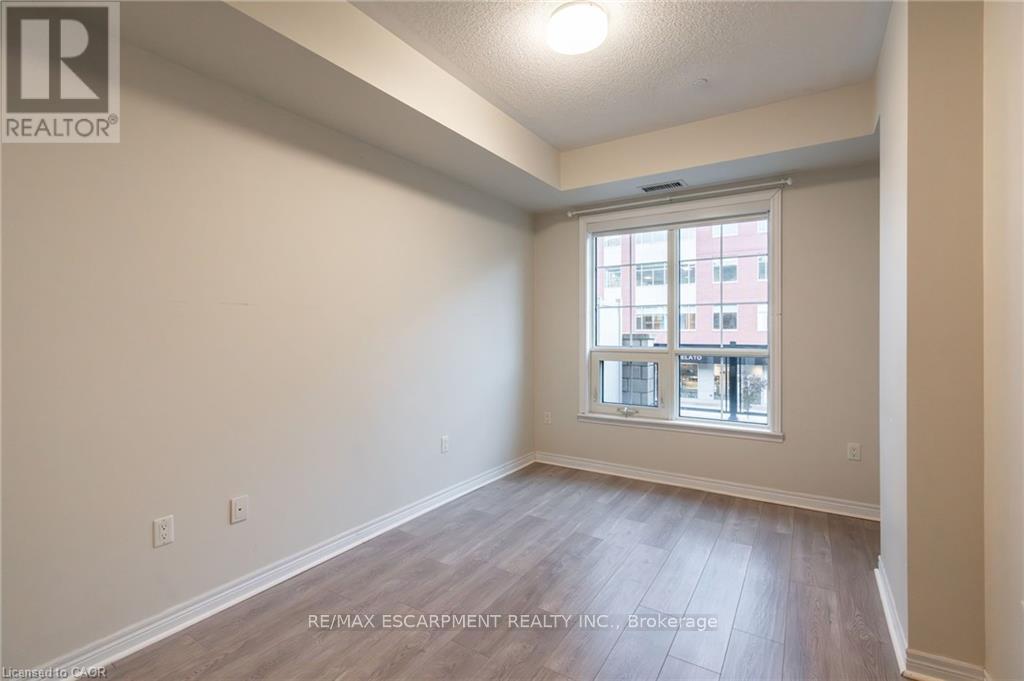 223 - 216 Oak Park Boulevard, Oakville, Ontario  L6H 0K3 - Photo 12 - W12534622