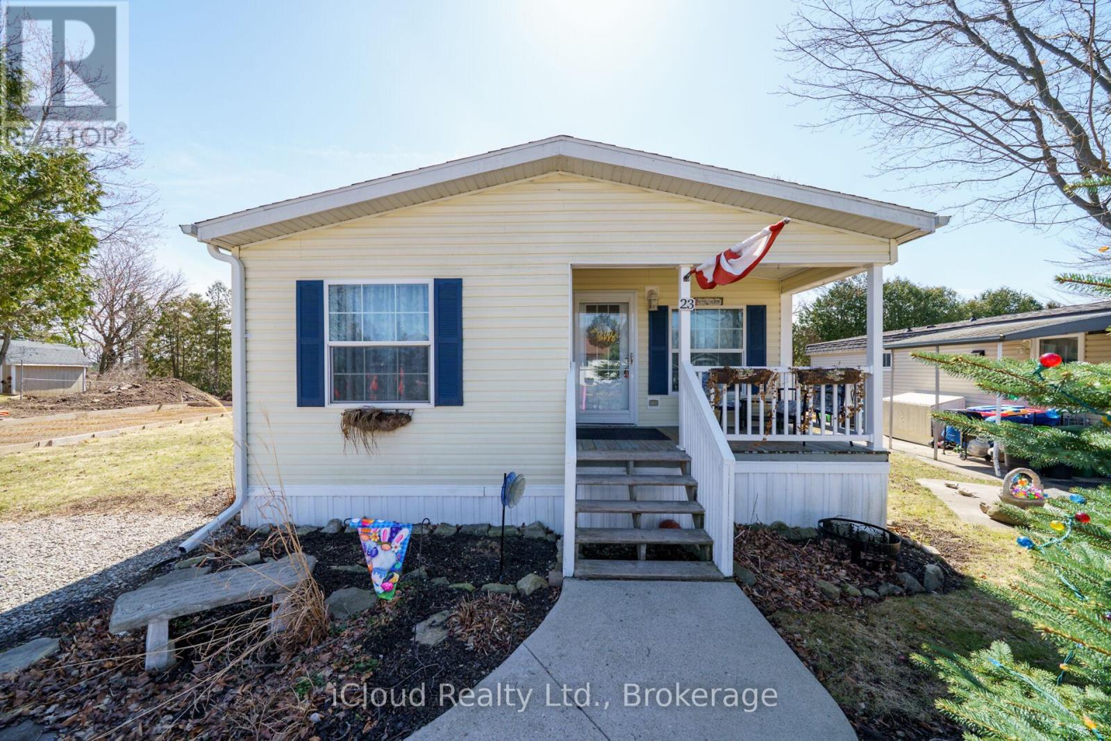 23 MACPHERSON CRESCENT, Hamilton, Ontario