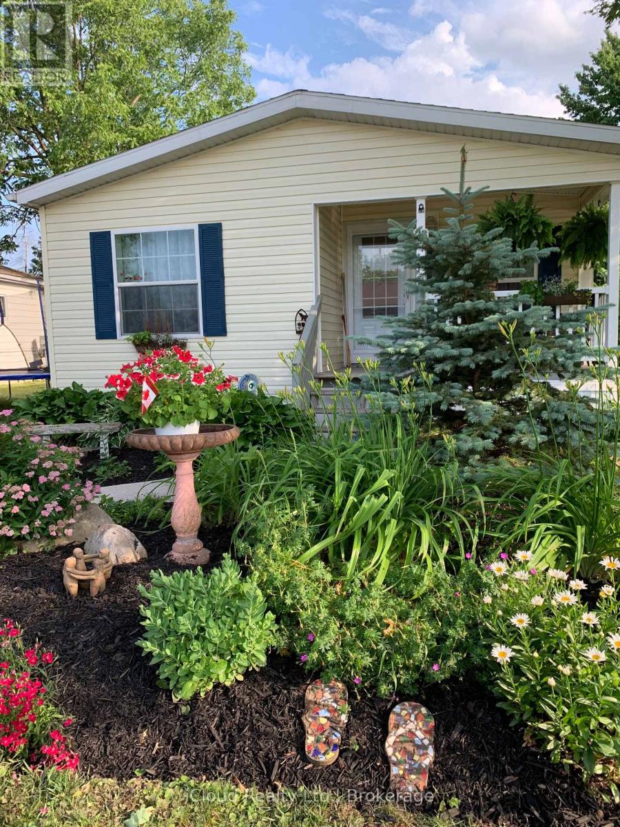 23 Macpherson Crescent, Hamilton, Ontario  N0B 2J0 - Photo 9 - X12056945