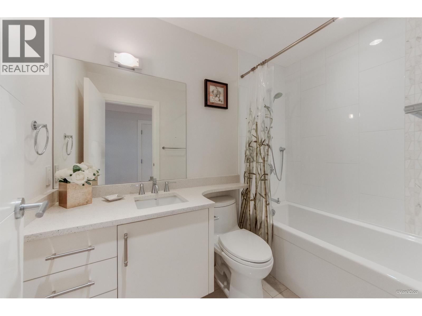 1020 Eyremount Drive, West Vancouver, British Columbia  V7S 2B3 - Photo 11 - R3084559