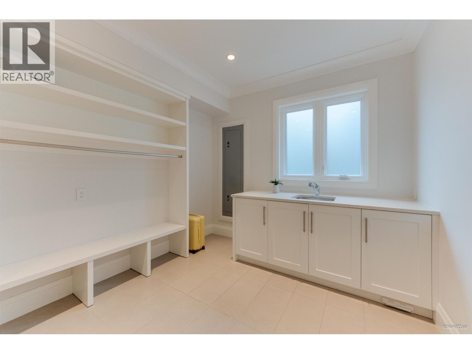 1020 Eyremount Drive, West Vancouver, British Columbia  V7S 2B3 - Photo 22 - R3084559