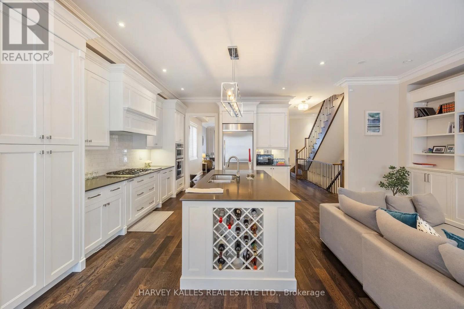 575 Fairlawn Avenue, Toronto, Ontario  M5M 1V7 - Photo 14 - C12739580