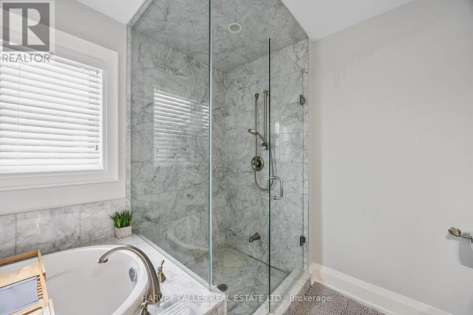 575 Fairlawn Avenue, Toronto, Ontario  M5M 1V7 - Photo 29 - C12739580