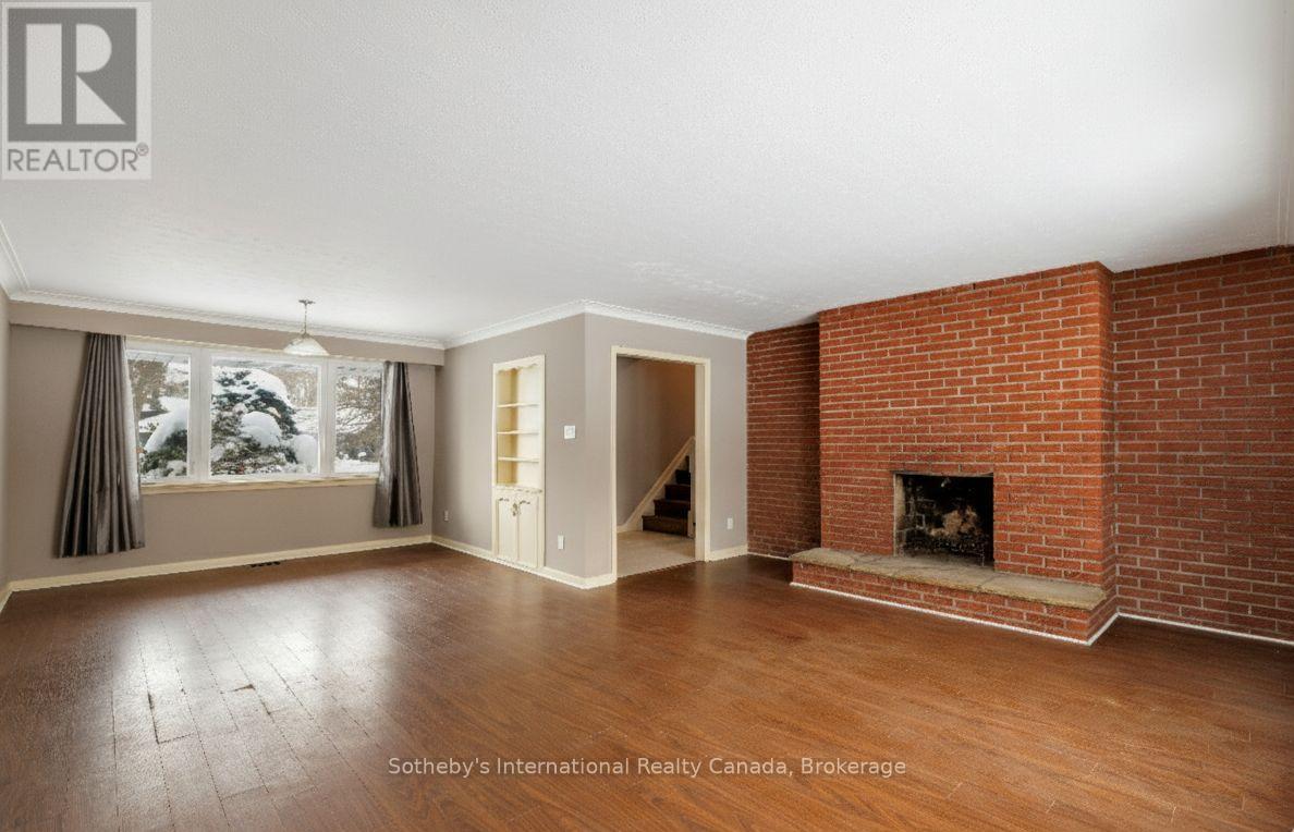 272 Pinehurst Drive, Oakville, Ontario  L6J 4X3 - Photo 5 - W12737010