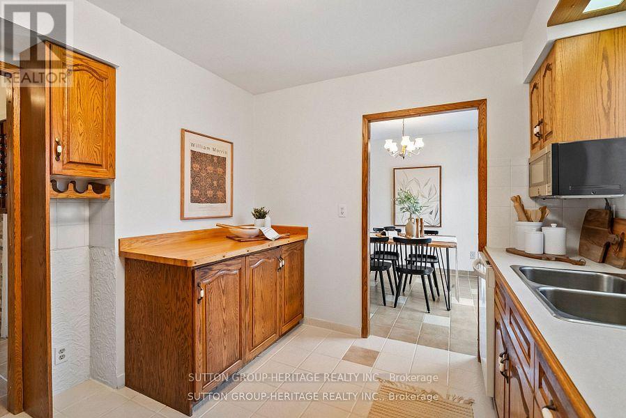 998 Cardinal Court, Oshawa, Ontario  L1G 6Y4 - Photo 11 - E12739560