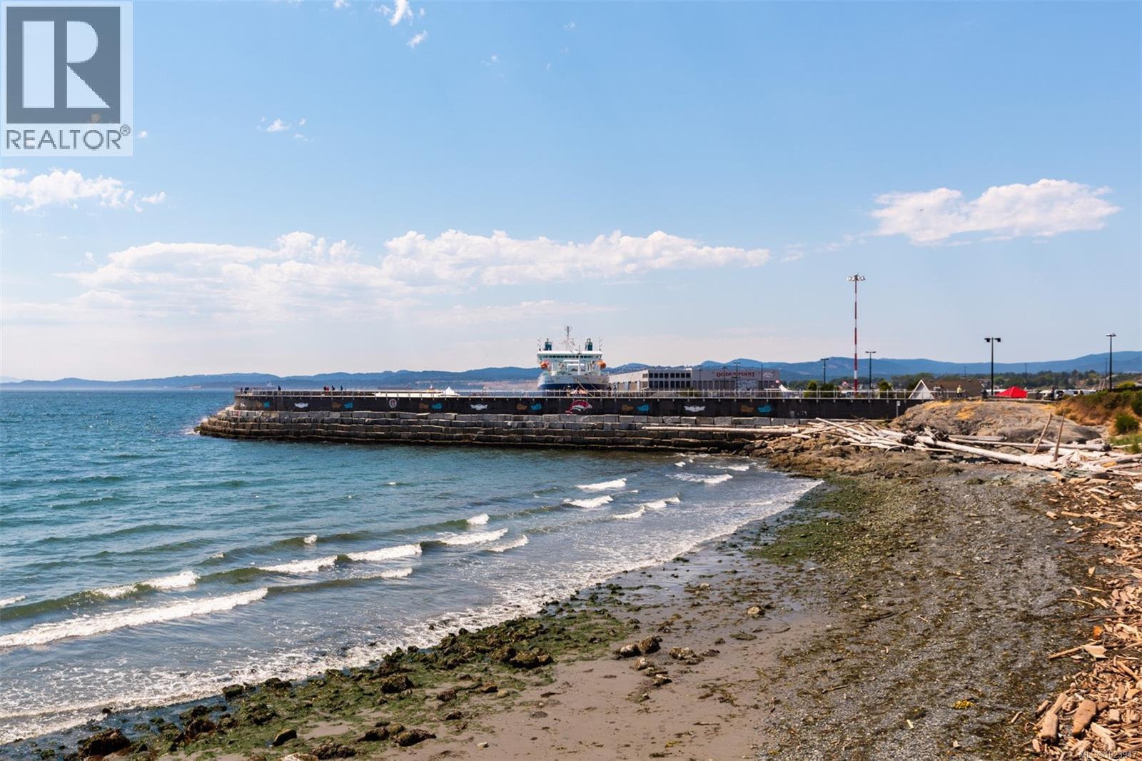 590 Simcoe St, Victoria, British Columbia  V8V 1L8 - Photo 32 - 1023947