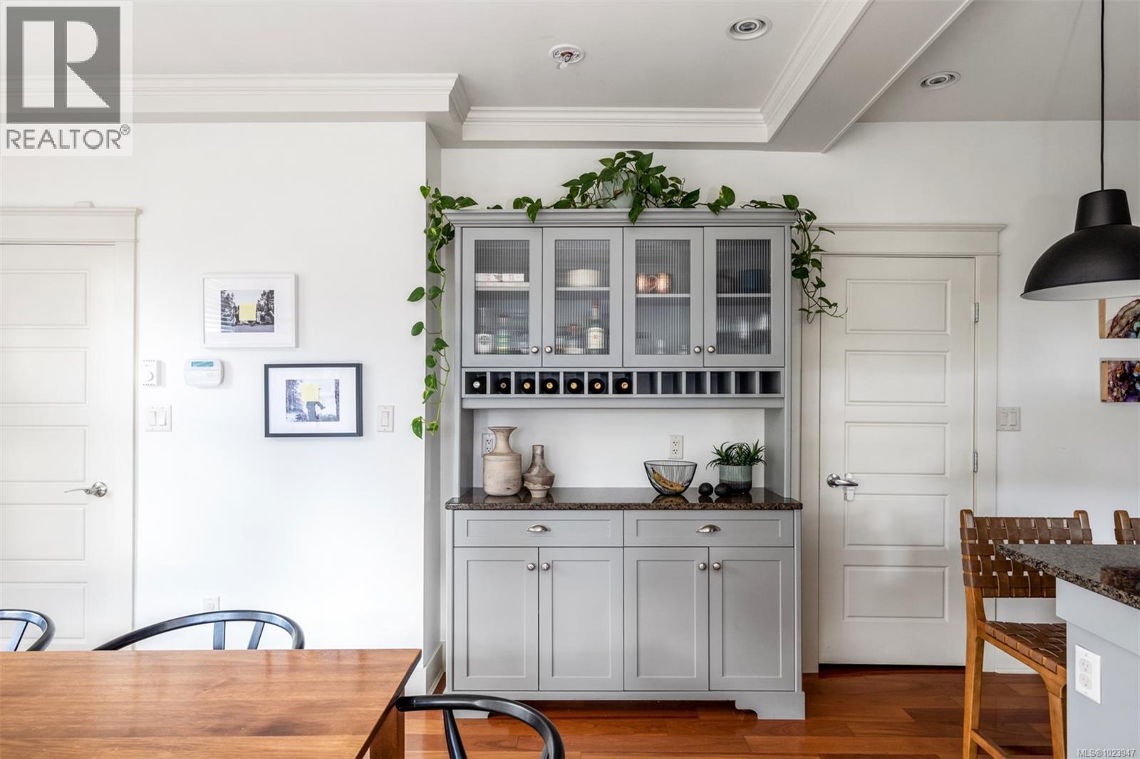 590 Simcoe St, Victoria, British Columbia  V8V 1L8 - Photo 4 - 1023947