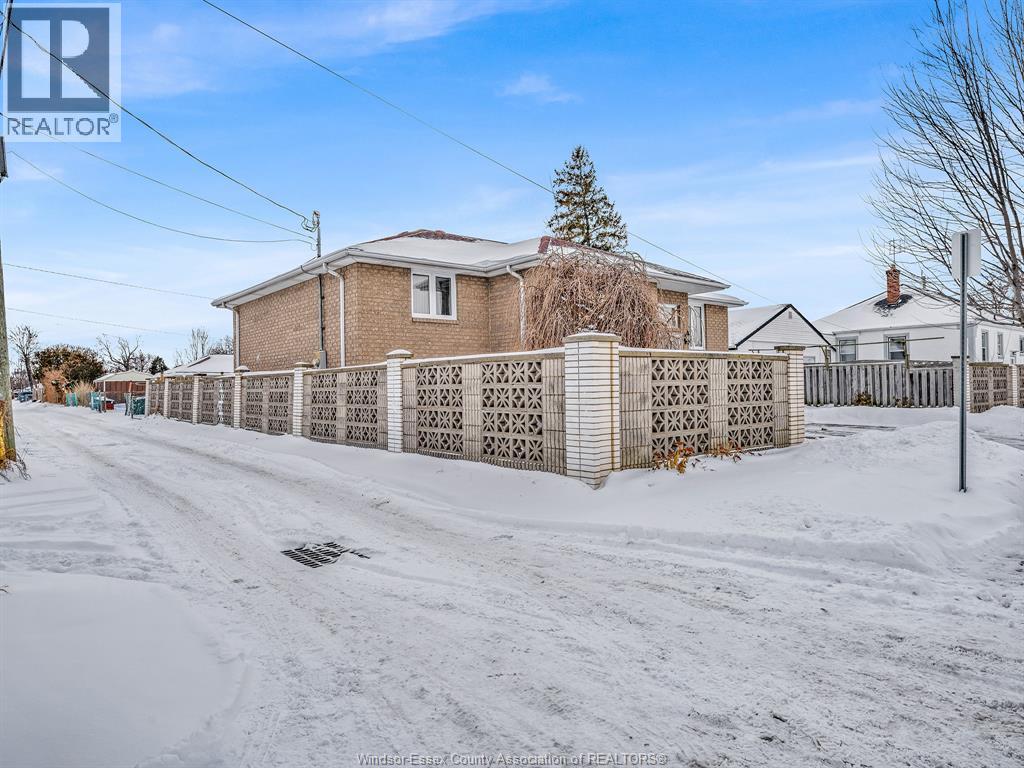 1155 Hanna Street East, Windsor, Ontario  N8X 5B9 - Photo 12 - 26002165