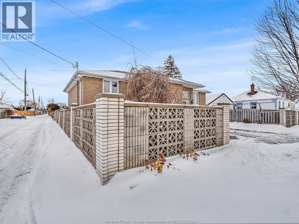 1155 Hanna Street East, Windsor, Ontario  N8X 5B9 - Photo 3 - 26002165