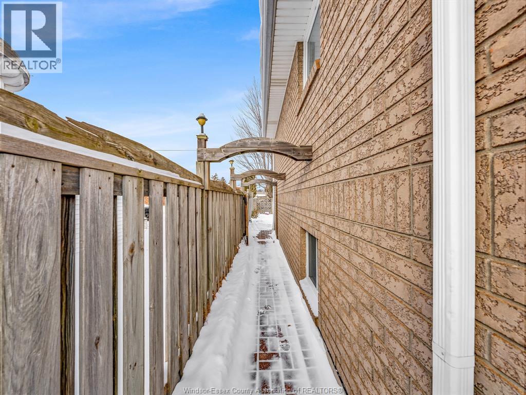 1155 Hanna Street East, Windsor, Ontario  N8X 5B9 - Photo 5 - 26002165