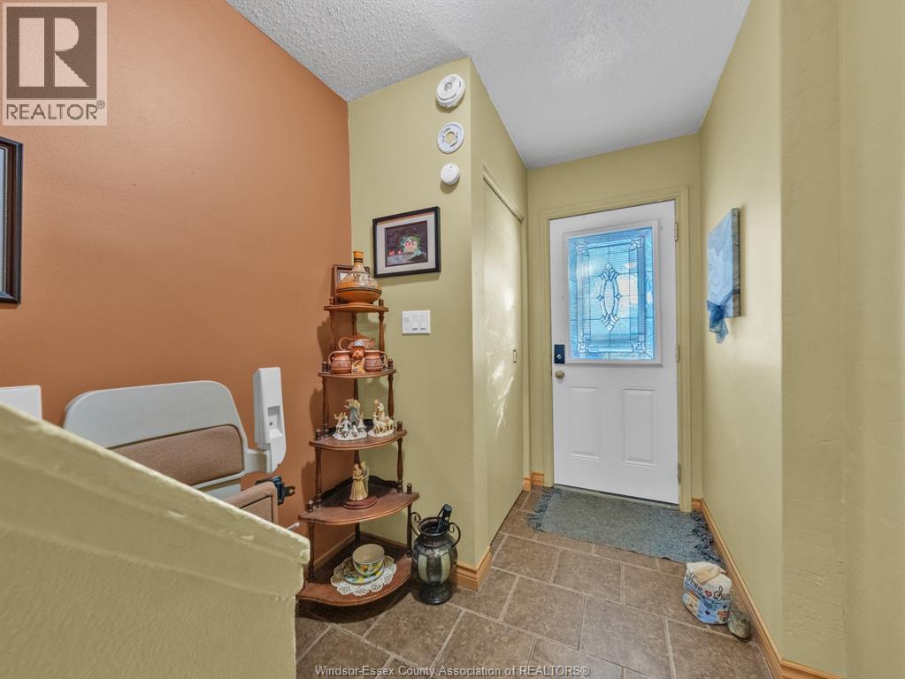 6430 Thornberry, Windsor, Ontario N8T 2W9 - Photo 6 - 26002162