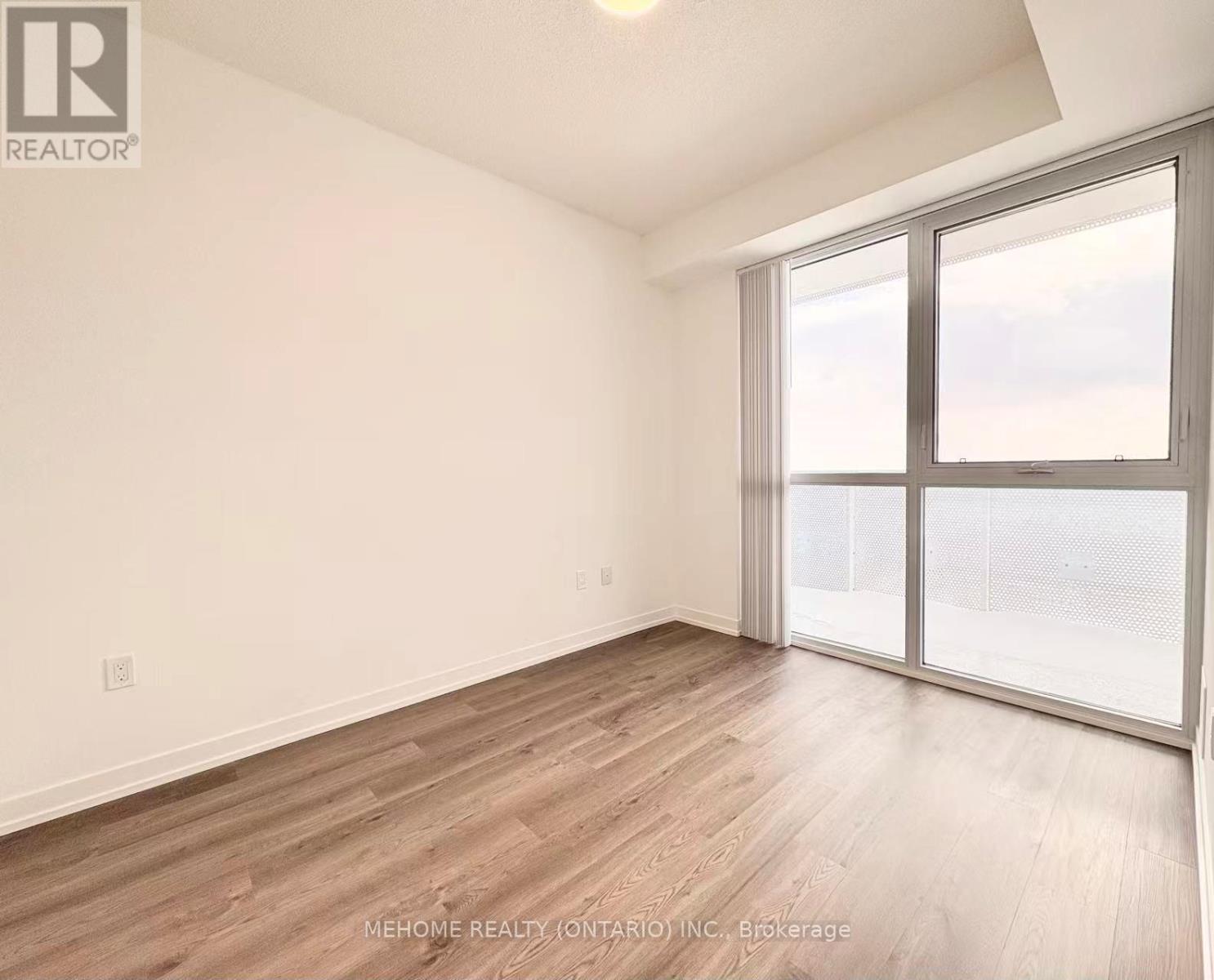 5210 - 8 Interchange Way, Vaughan, Ontario  L4K 5Z7 - Photo 10 - N12739536