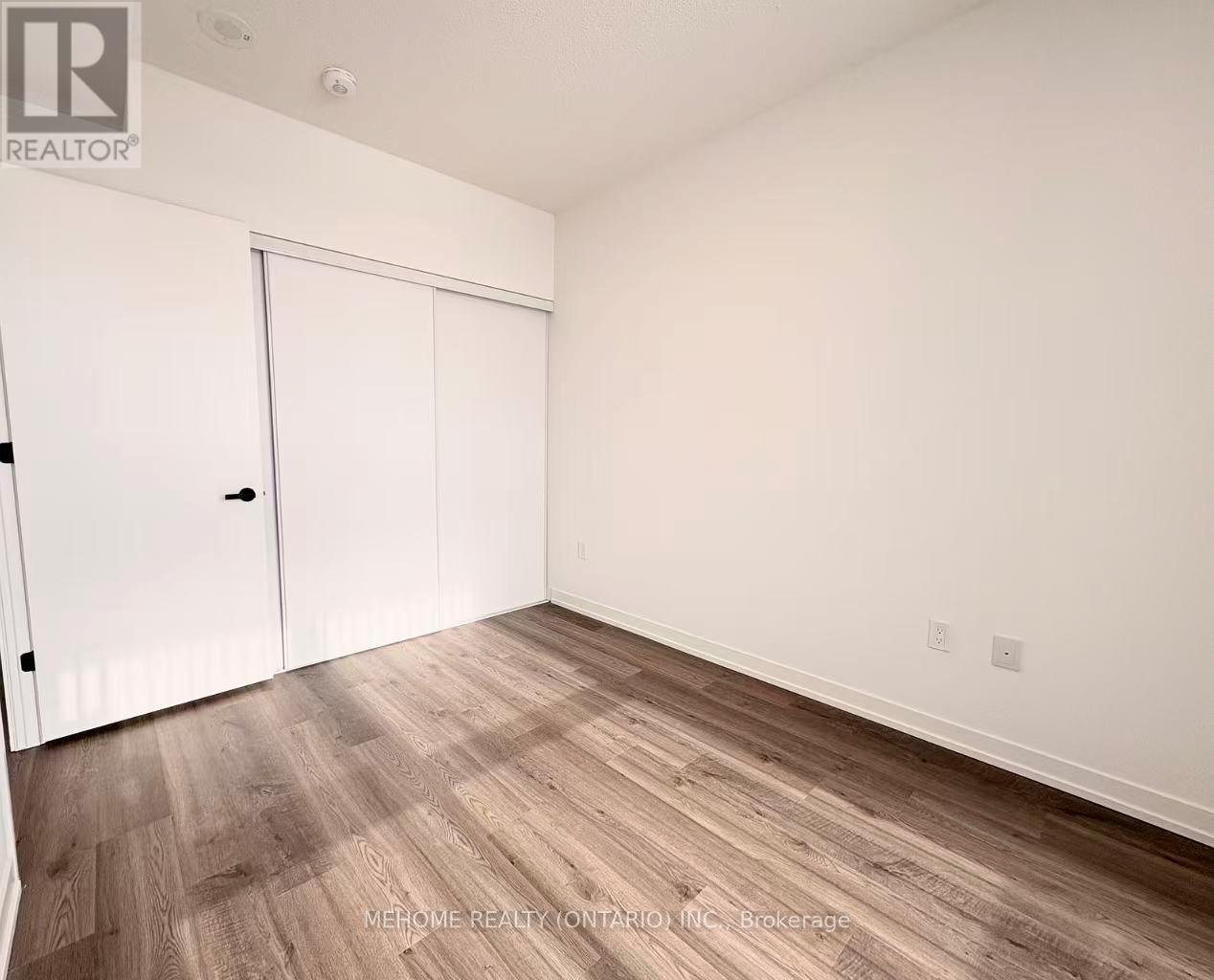 5210 - 8 Interchange Way, Vaughan, Ontario  L4K 5Z7 - Photo 15 - N12739536