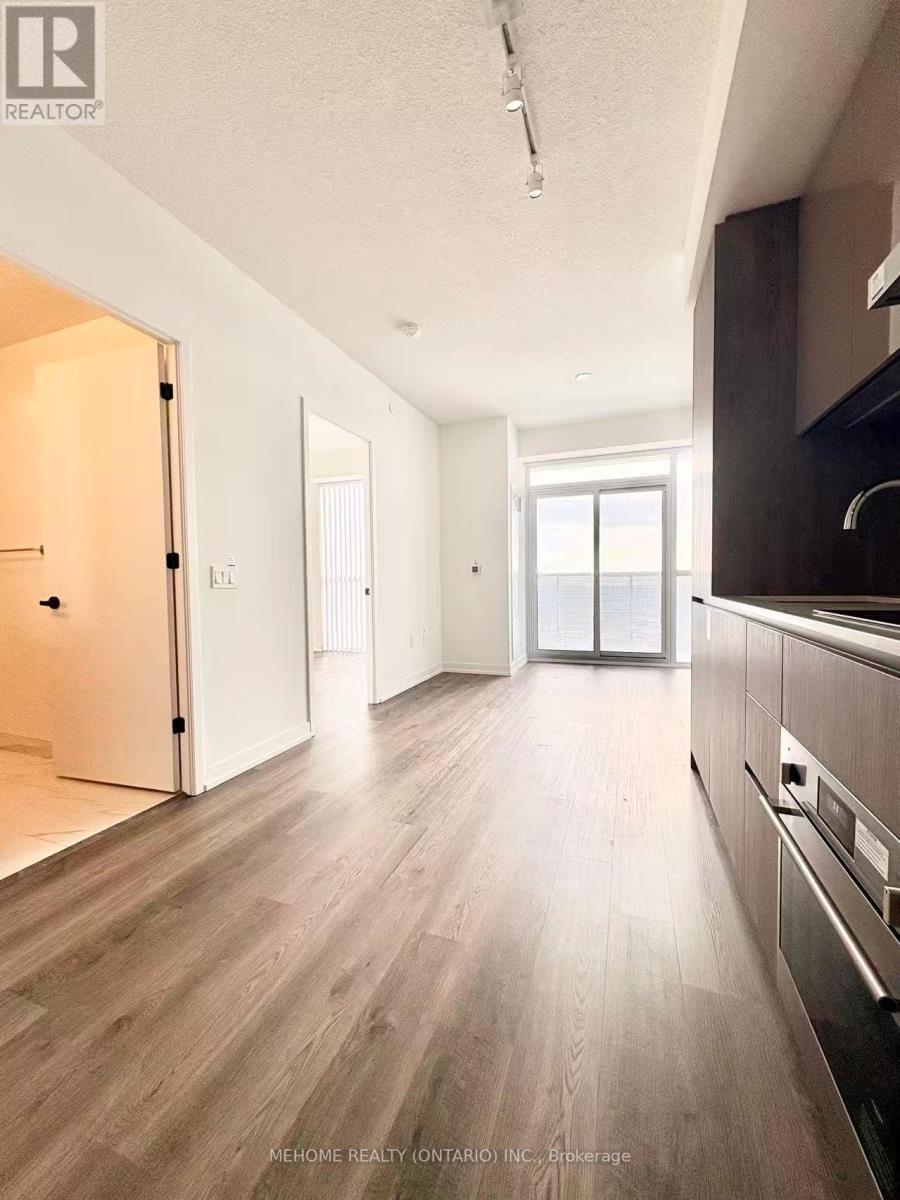 5210 - 8 Interchange Way, Vaughan, Ontario  L4K 5Z7 - Photo 4 - N12739536