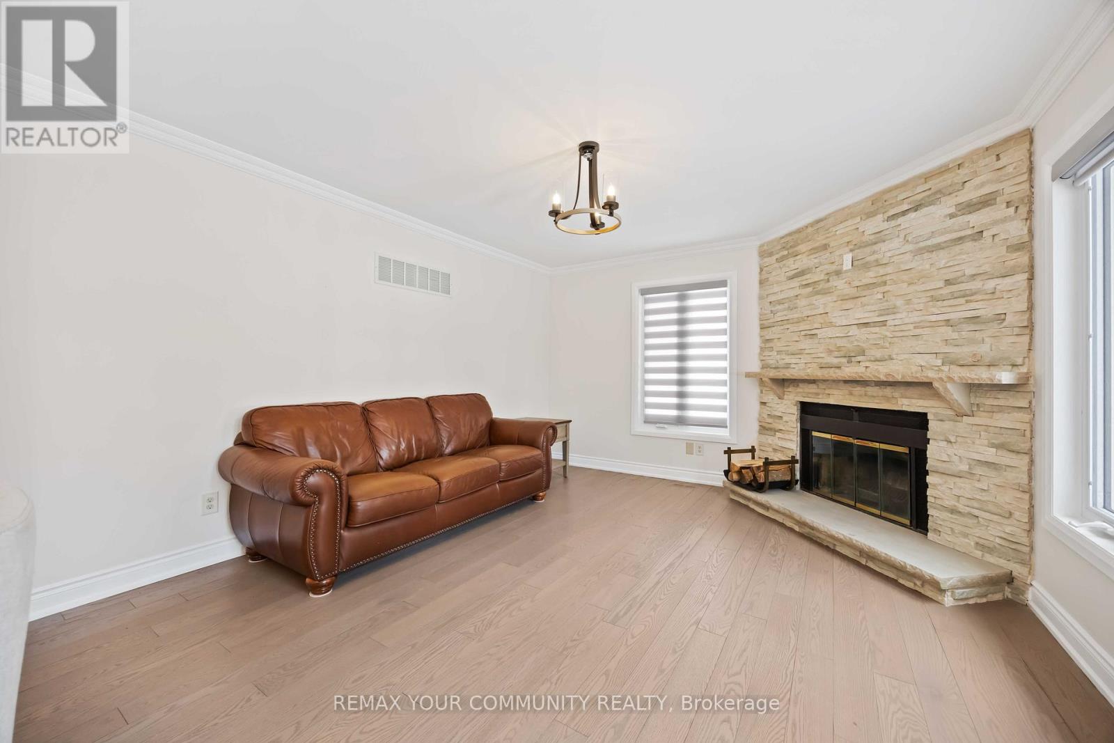 140 Heathwood Heights Drive, Aurora, Ontario  L4G 4W2 - Photo 16 - N12737572