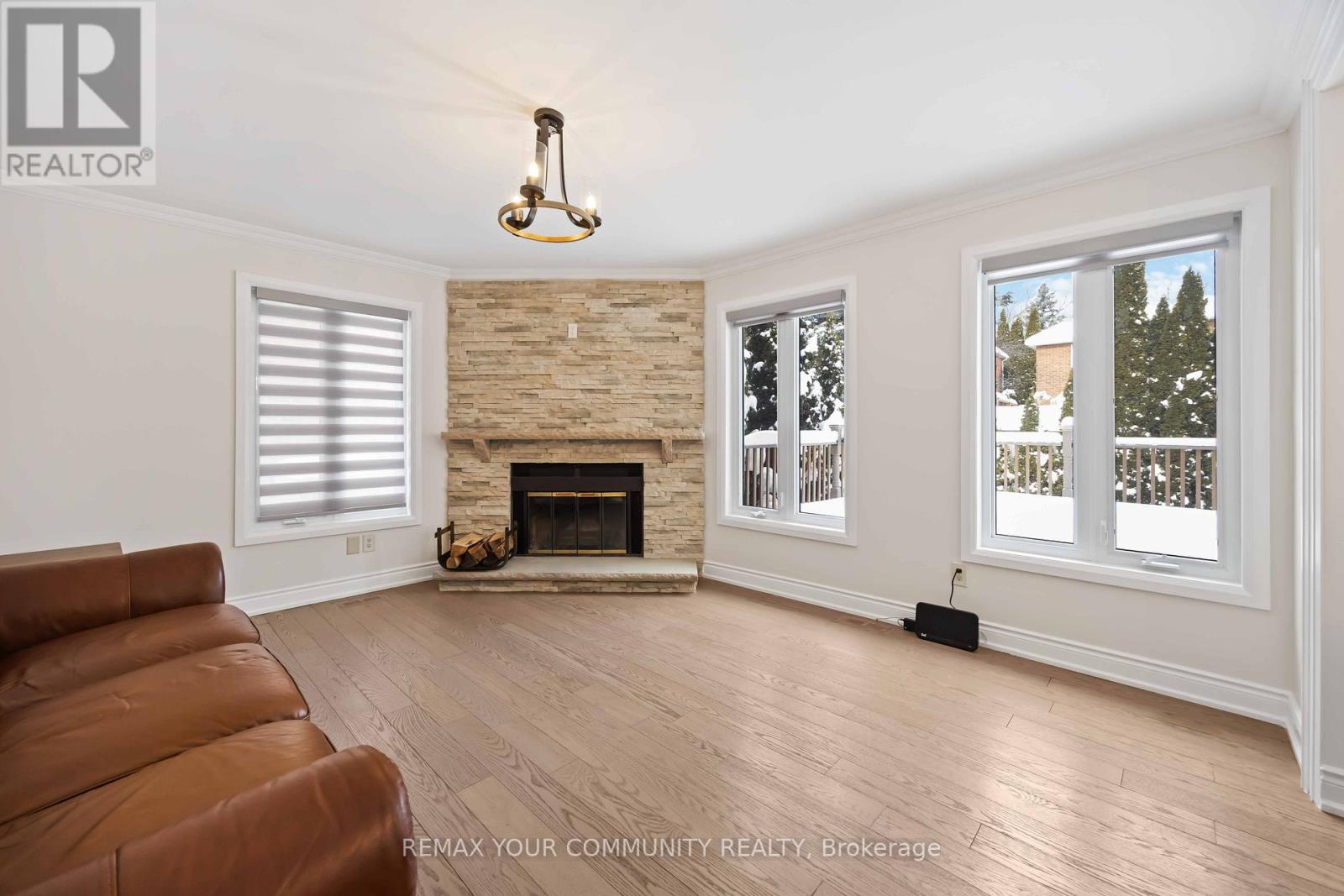 140 Heathwood Heights Drive, Aurora, Ontario  L4G 4W2 - Photo 18 - N12737572