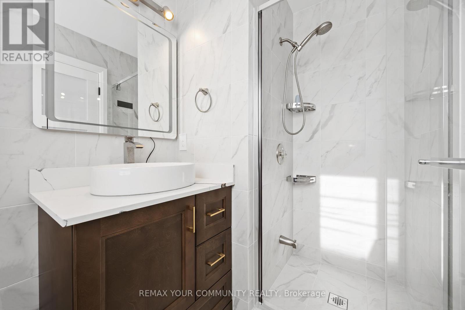 140 Heathwood Heights Drive, Aurora, Ontario  L4G 4W2 - Photo 30 - N12737572