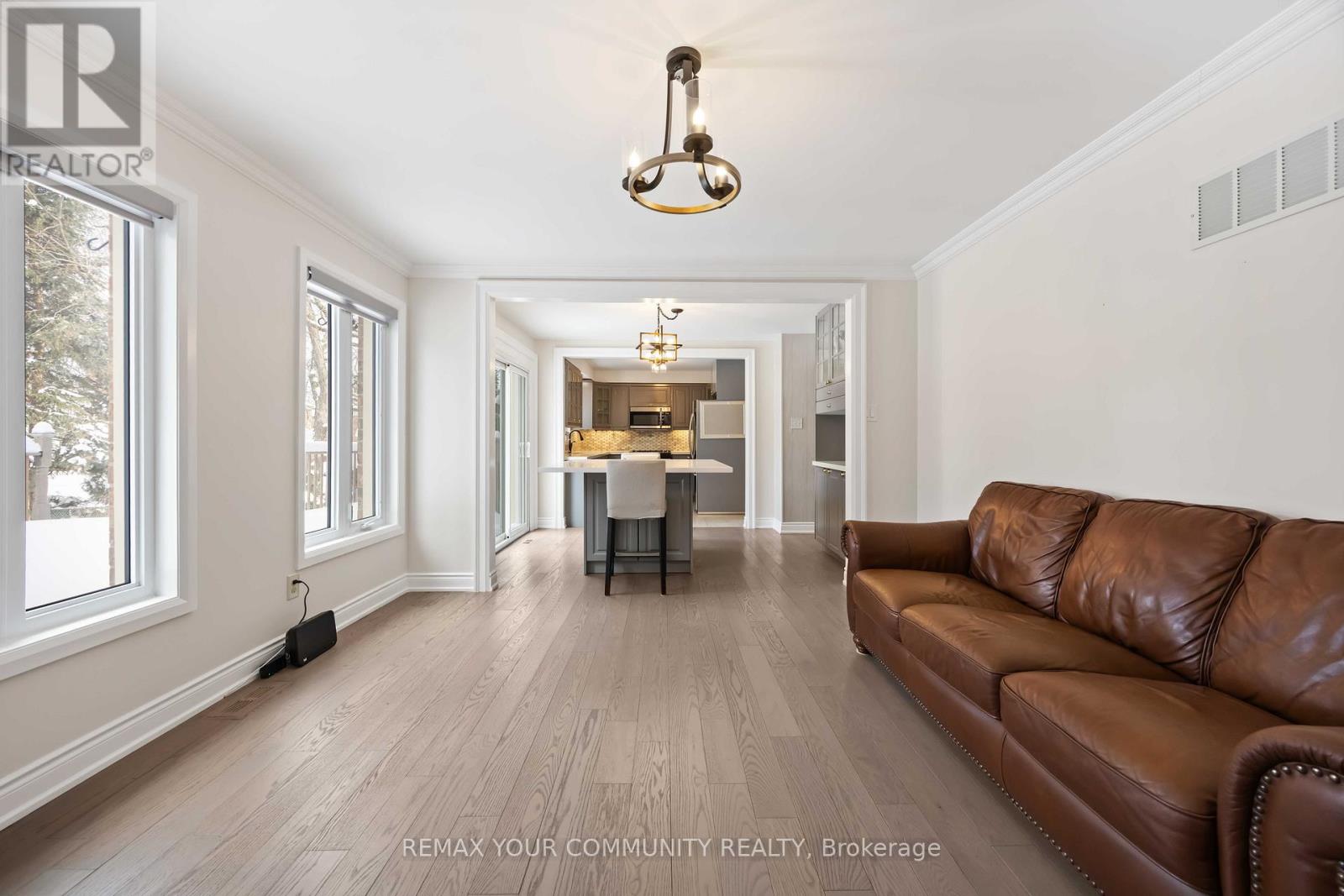 140 Heathwood Heights Drive, Aurora, Ontario  L4G 4W2 - Photo 19 - N12737572