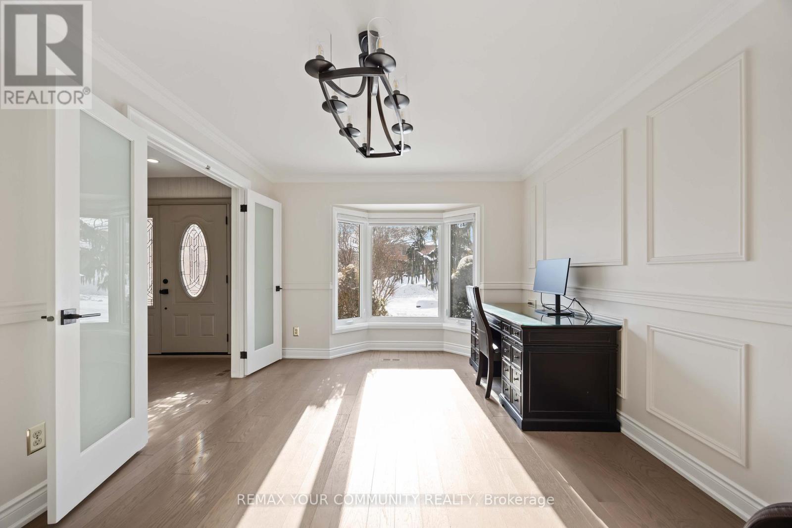 140 Heathwood Heights Drive, Aurora, Ontario  L4G 4W2 - Photo 7 - N12737572