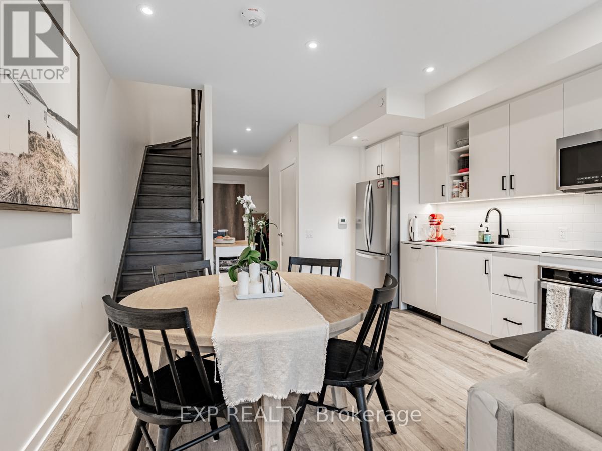 122 - 251 Manitoba Street, Toronto, Ontario  M8Y 4G9 - Photo 10 - W12729148