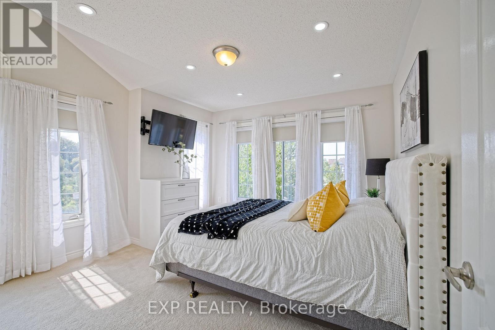 520 Dougall Avenue E, Caledon, Ontario  L7C 3Y8 - Photo 44 - W12739540