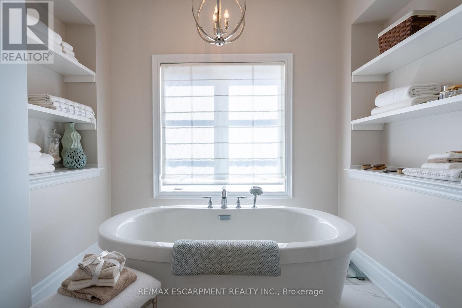 190 Dorval Drive, Oakville, Ontario  L6K 0H3 - Photo 33 - W12739554