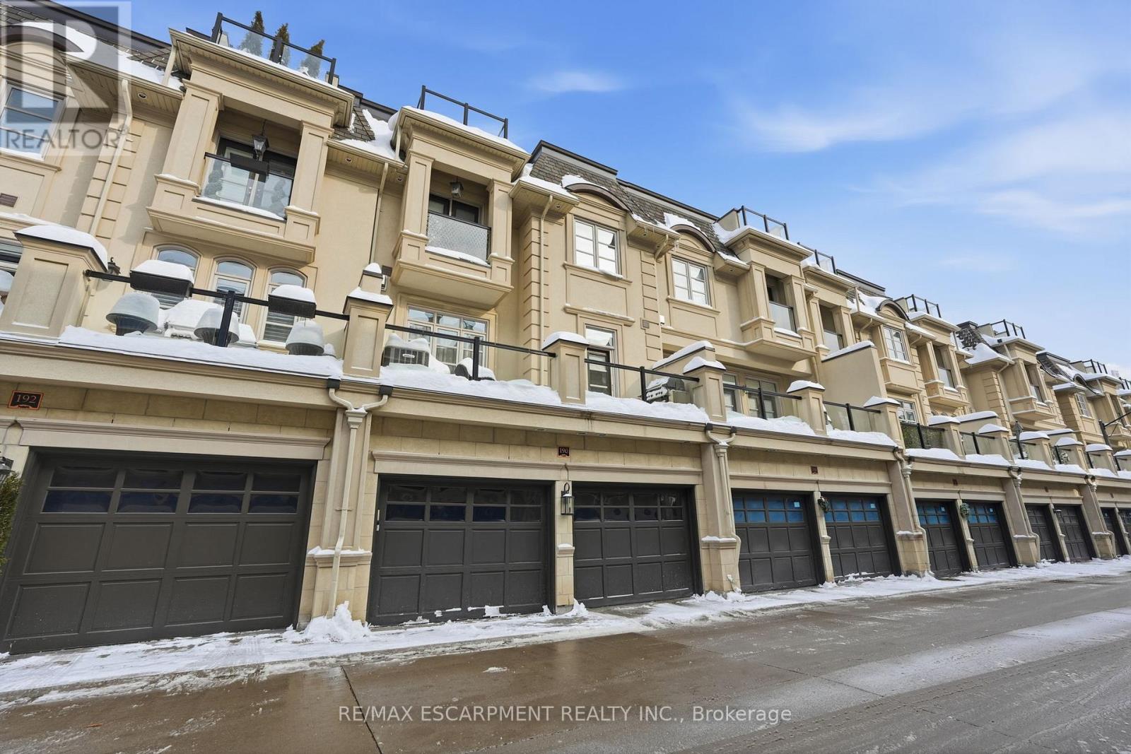 190 Dorval Drive, Oakville, Ontario  L6K 0H3 - Photo 49 - W12739554