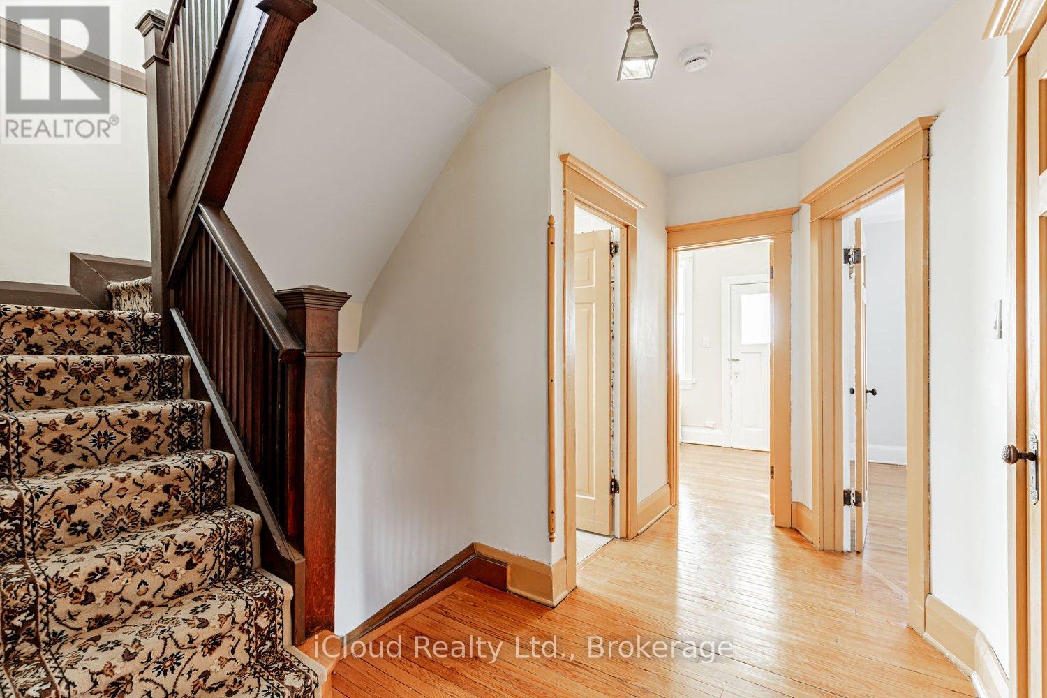 74 Glendale Avenue, Toronto, Ontario  M6R 2T1 - Photo 24 - W12739608