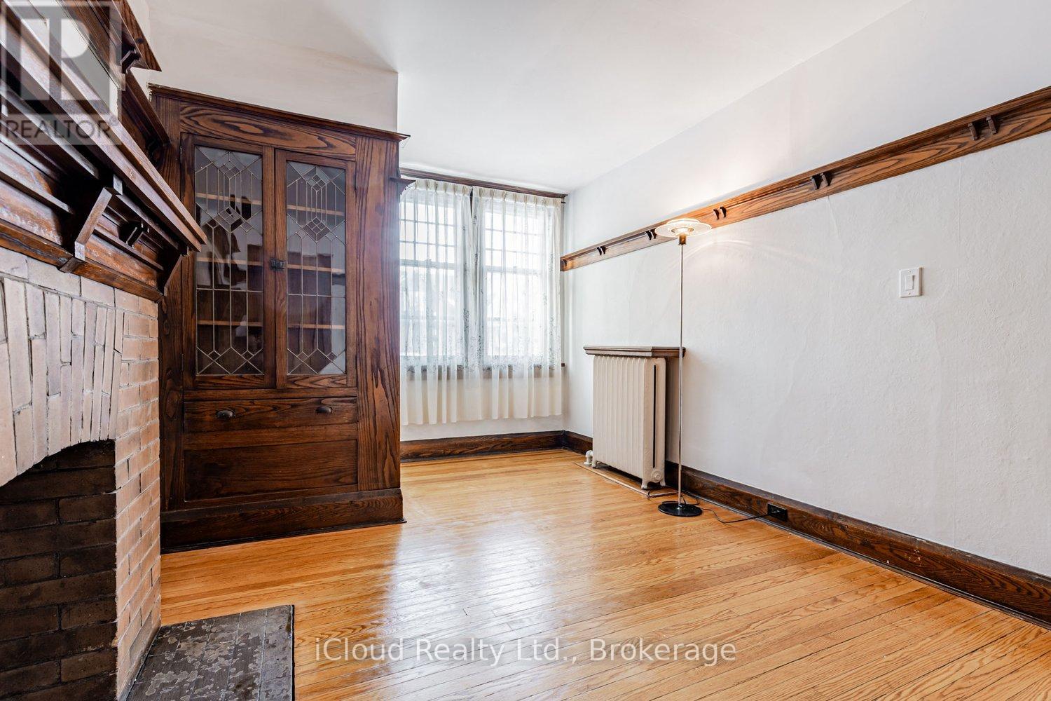 74 Glendale Avenue, Toronto, Ontario  M6R 2T1 - Photo 26 - W12739608