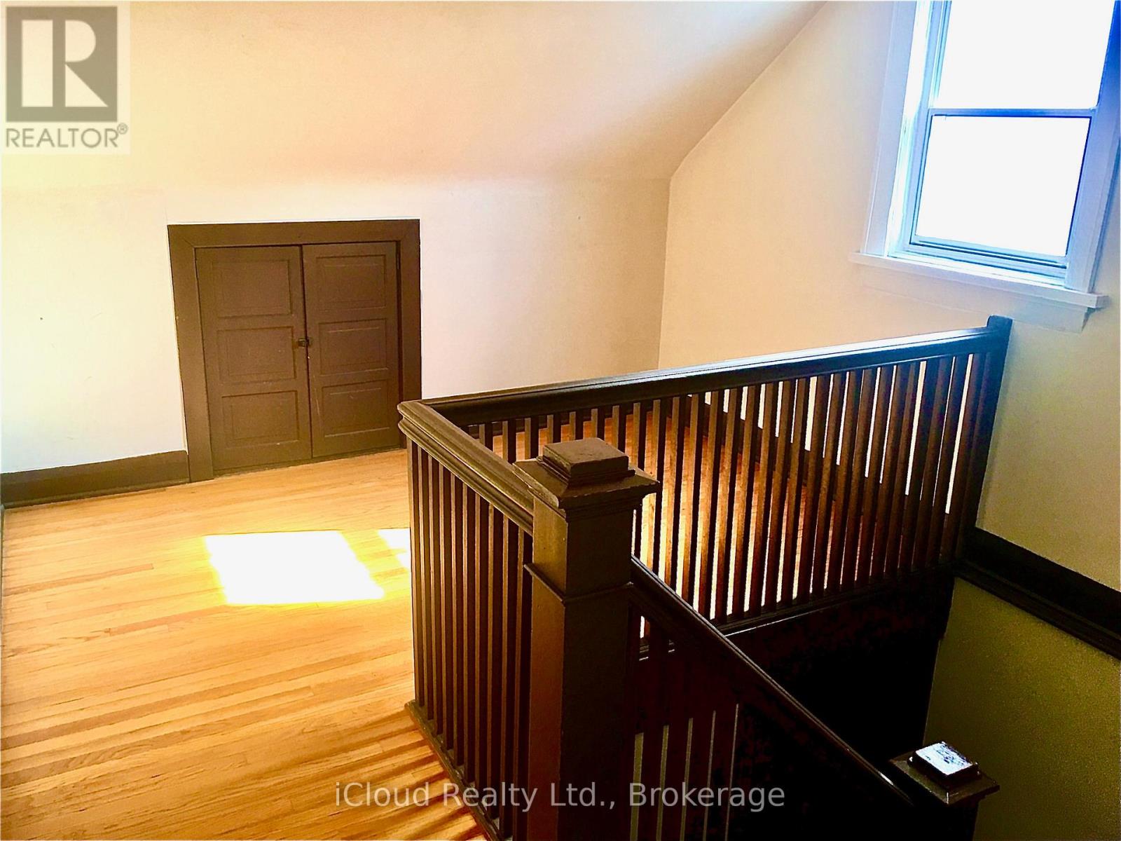 74 Glendale Avenue, Toronto, Ontario  M6R 2T1 - Photo 32 - W12739608