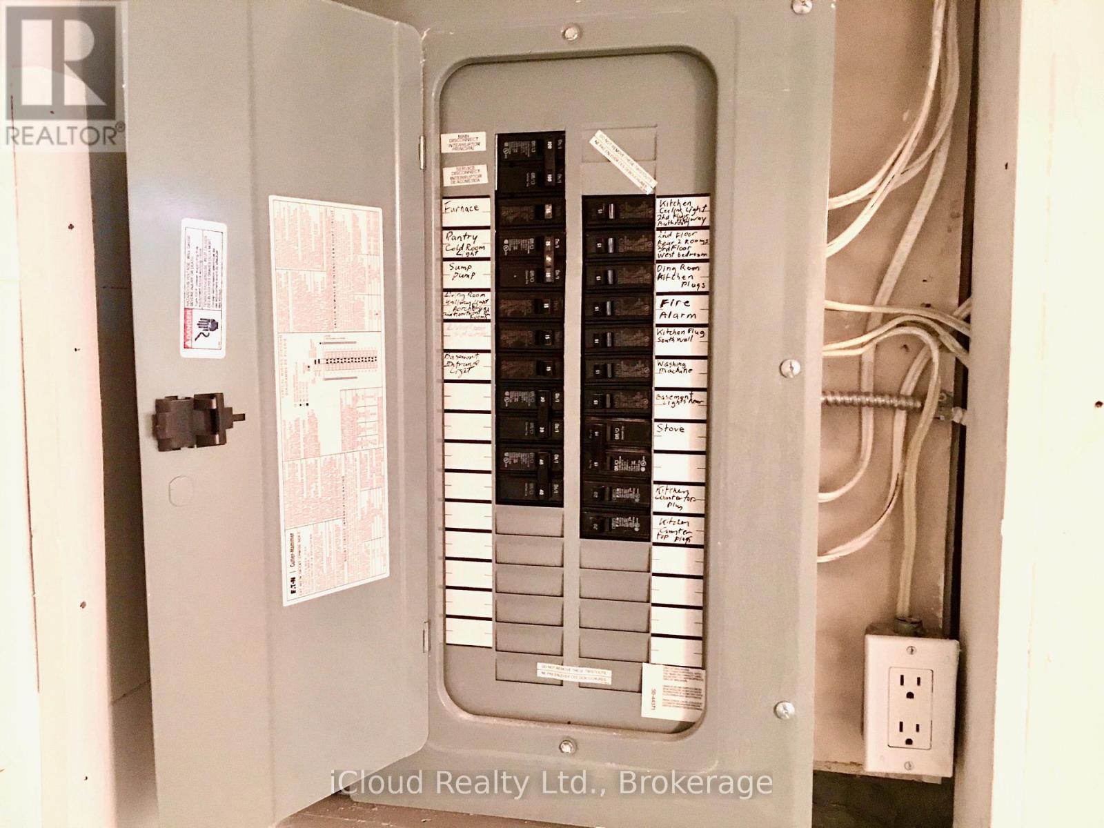 74 Glendale Avenue, Toronto, Ontario  M6R 2T1 - Photo 42 - W12739608