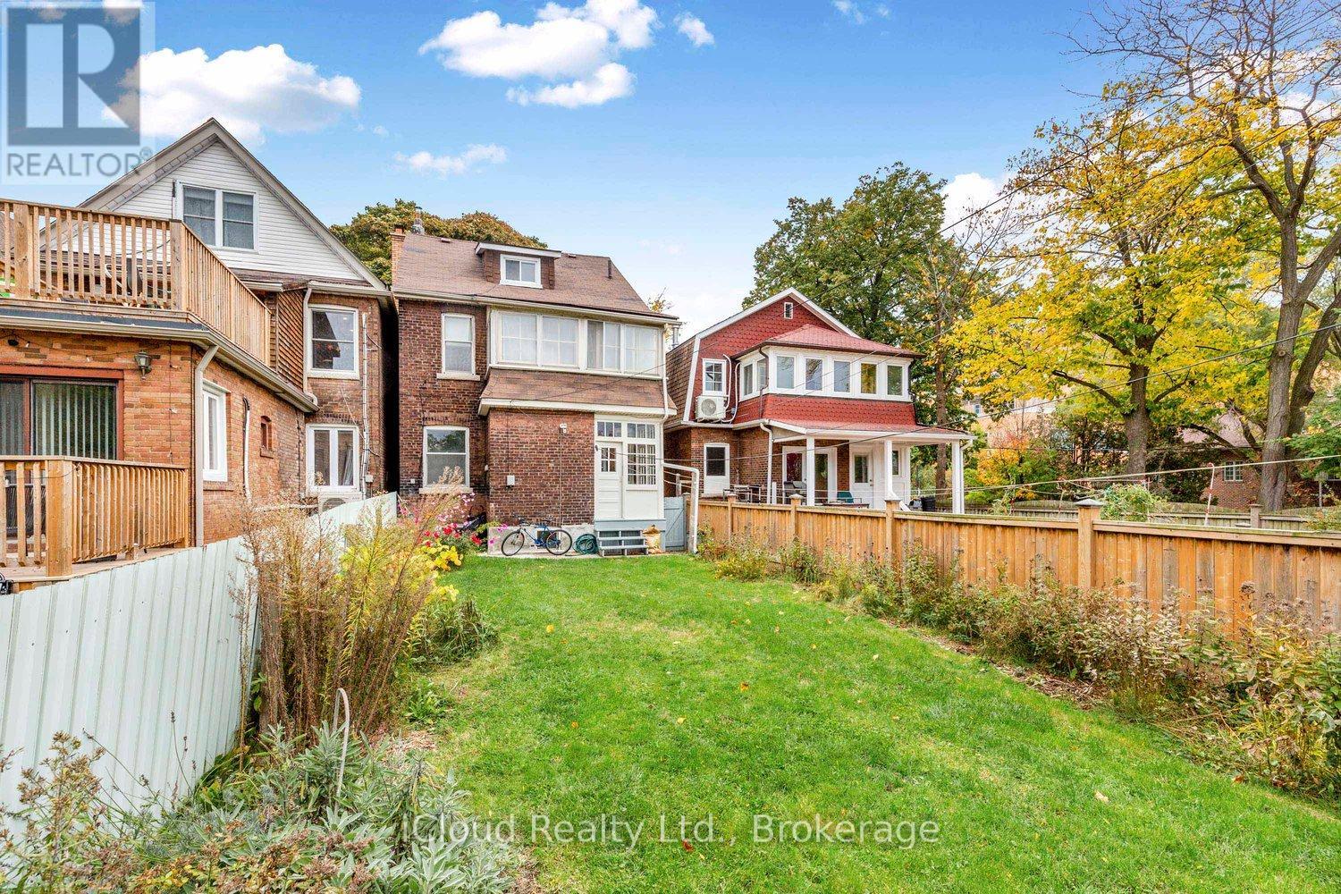 74 Glendale Avenue, Toronto, Ontario  M6R 2T1 - Photo 45 - W12739608