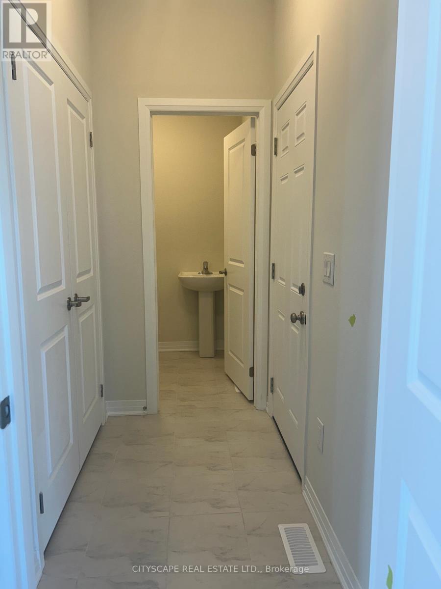 1064 Dent Terrace, Milton, Ontario  L9T 0A3 - Photo 12 - W12739610