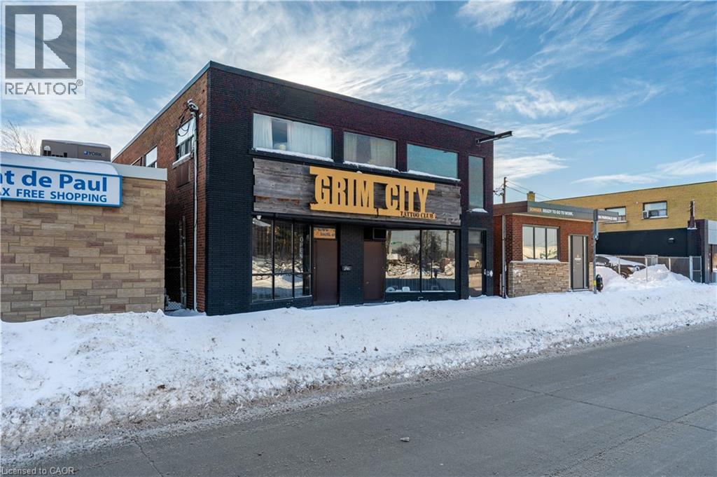 196 Parkdale Avenue, Hamilton, Ontario  L8H 5X2 - Photo 1 - 40798297