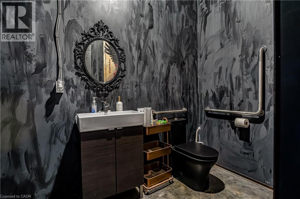 196 Parkdale Avenue, Hamilton, Ontario  L8H 5X2 - Photo 15 - 40798297