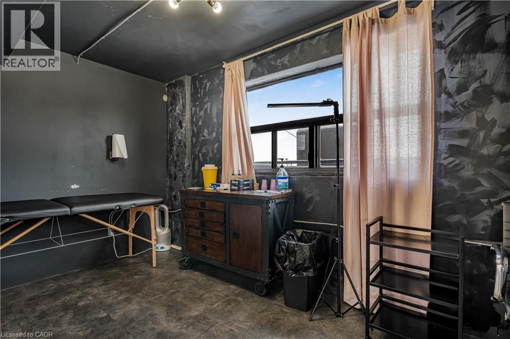 196 Parkdale Avenue, Hamilton, Ontario  L8H 5X2 - Photo 29 - 40798297