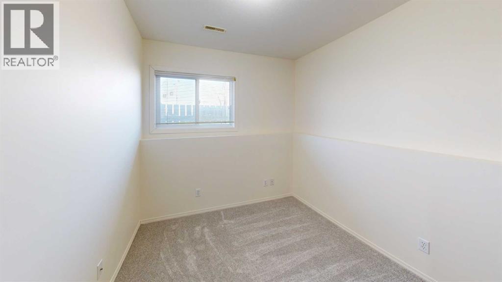 4, 236 St. James Boulevard N, Lethbridge, Alberta  T1H 6R3 - Photo 6 - A2282446