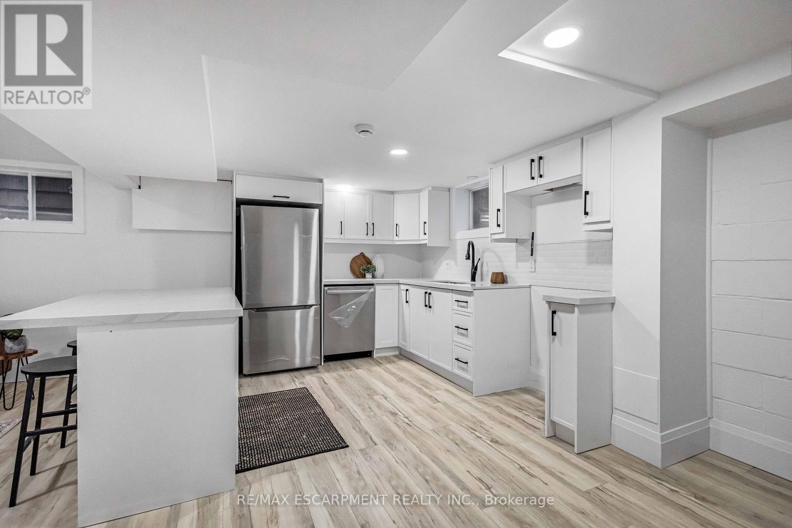 7 Swan Drive, St. Catharines, Ontario  L2T 2C2 - Photo 24 - X12739570