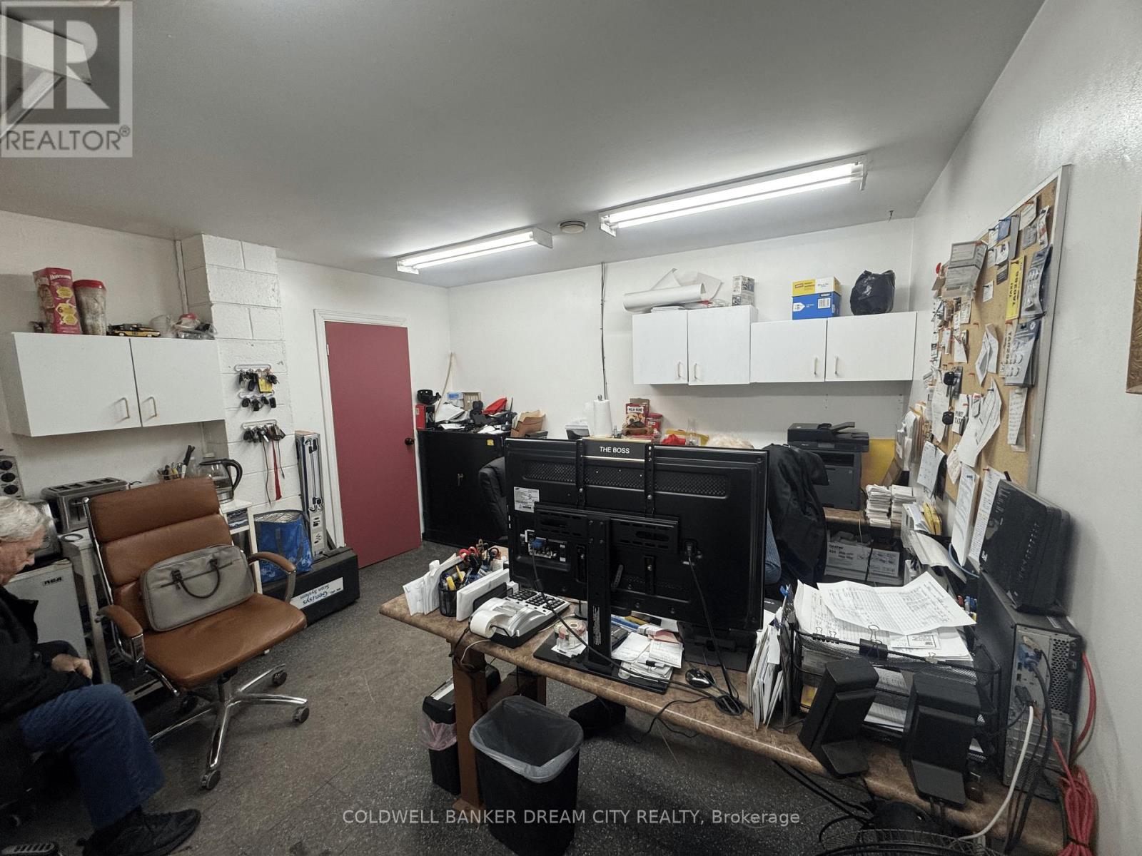 165 King Street W, Port Colborne, Ontario  L3K 4G5 - Photo 6 - X12739612