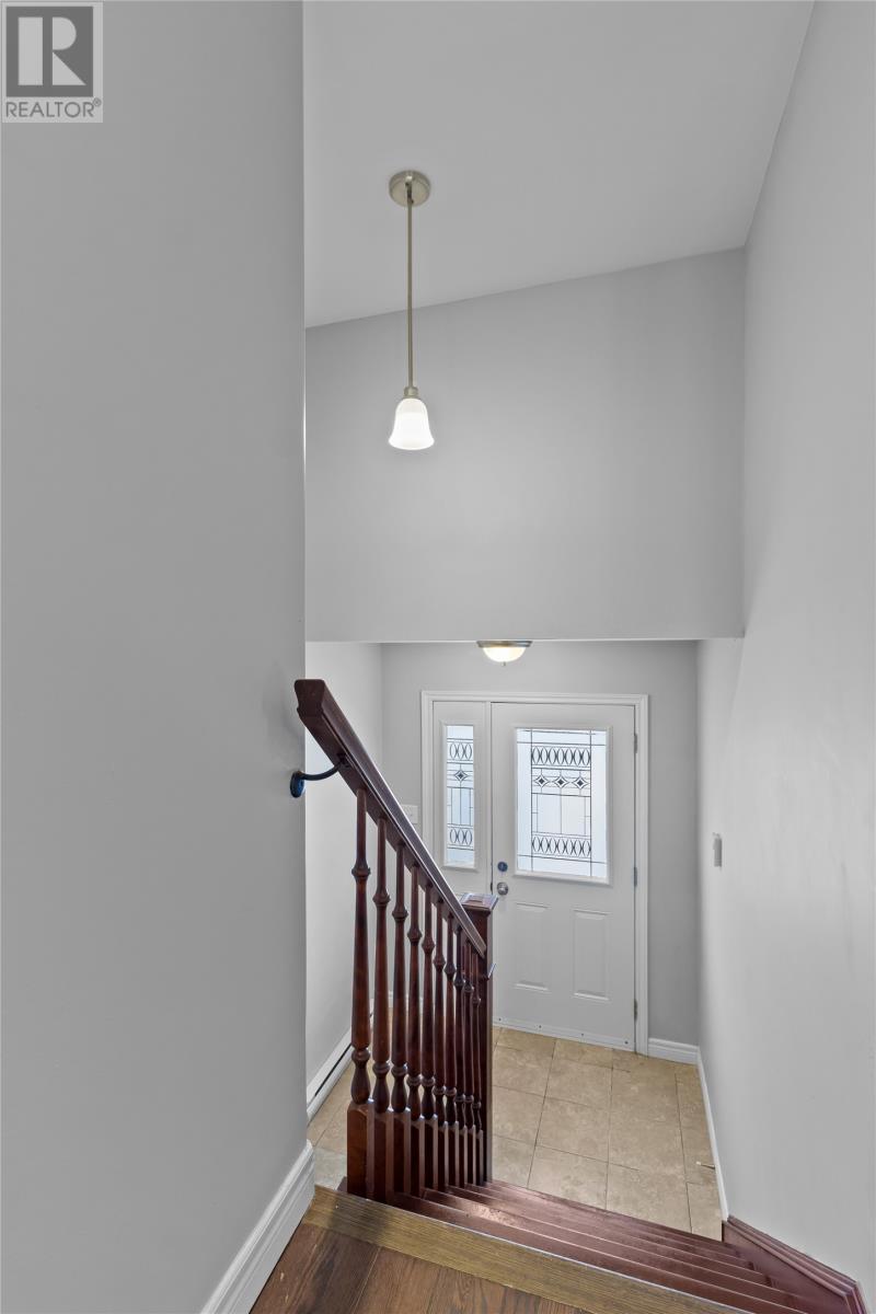111 Ladysmith Drive, St. John's, Newfoundland & Labrador  A1B 0L4 - Photo 3 - 1294155