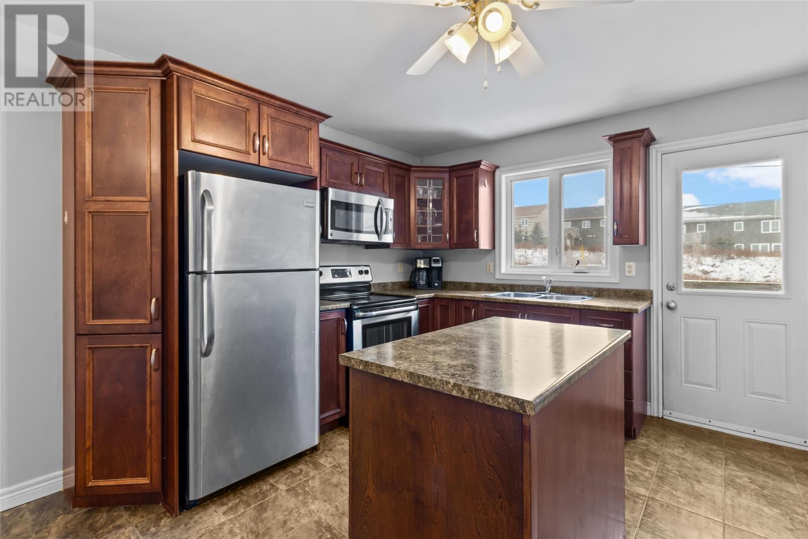 111 Ladysmith Drive, St. John's, Newfoundland & Labrador  A1B 0L4 - Photo 4 - 1294155